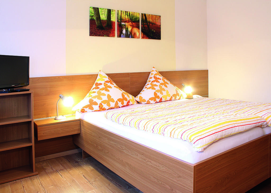 Saaletal Pension & Ferienwohnungen Bad Bocklet Chambre photo
